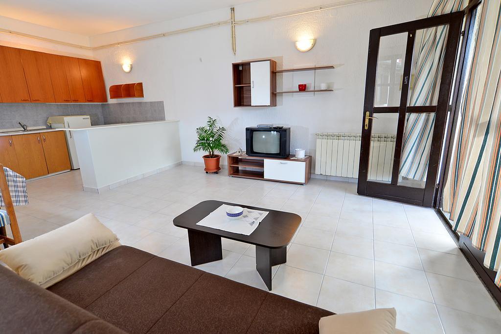 Apartments Elsa 534 Stinjan Ngoại thất bức ảnh