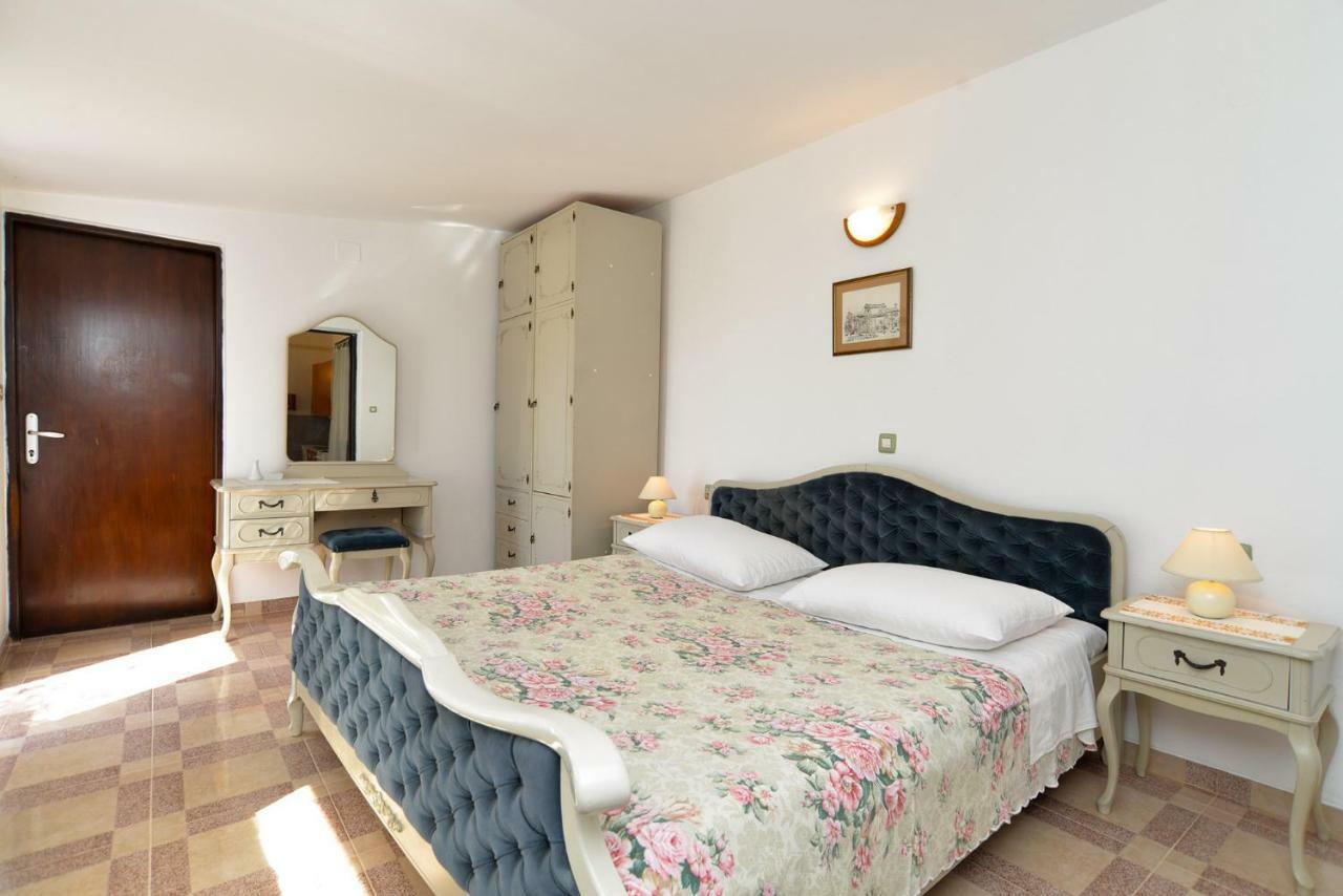 Apartments Elsa 534 Stinjan Ngoại thất bức ảnh