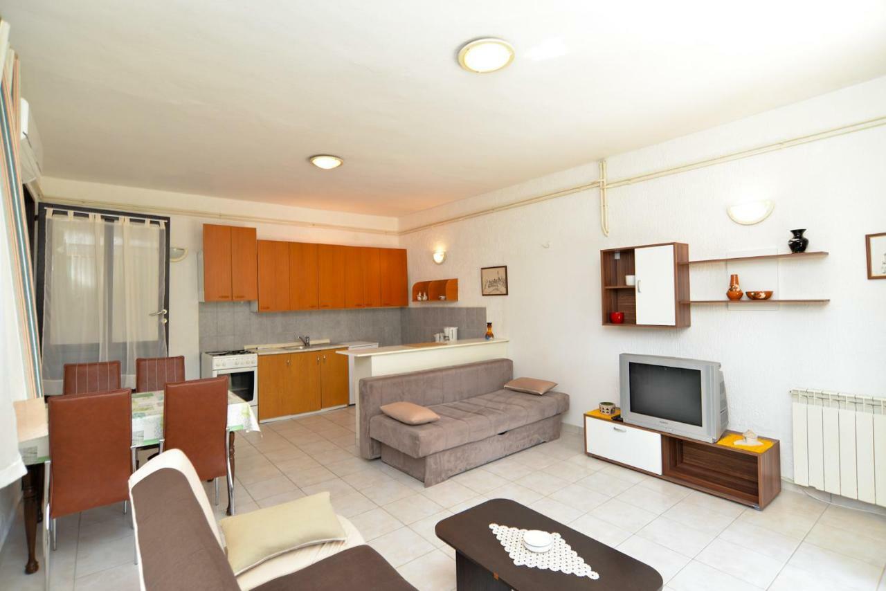 Apartments Elsa 534 Stinjan Ngoại thất bức ảnh